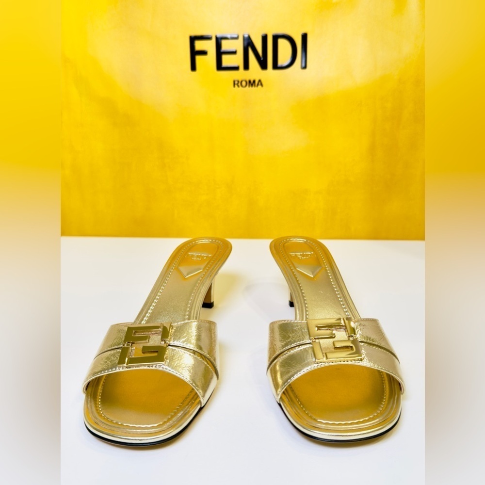 Fendi FFold Metallic Leather Kitten-Heel Sandal Light Gold Open Toe Slide Size36 - Picture 7 of 16